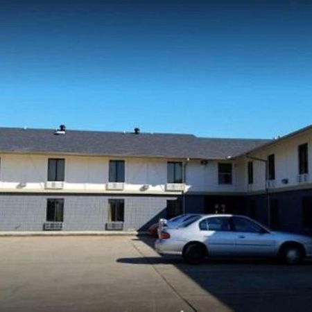 Briarwood Inn Pine Bluff Exterior photo